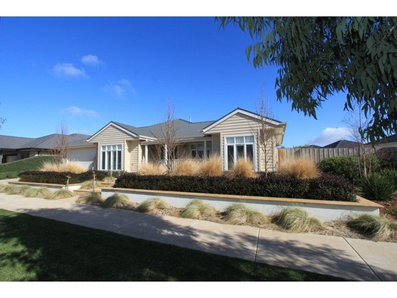 4 Woodend  Avenue, Eynesbury VIC 3338