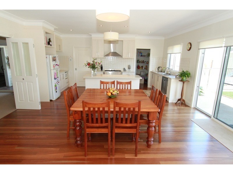 4 Woodend  Avenue, Eynesbury VIC 3338