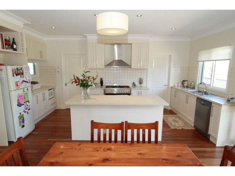 4 Woodend  Avenue, Eynesbury VIC 3338