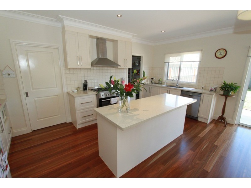 4 Woodend  Avenue, Eynesbury VIC 3338