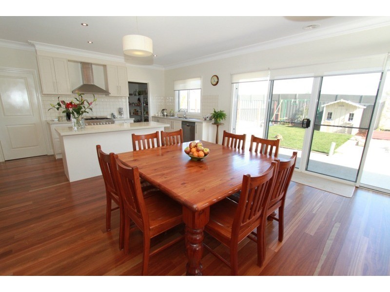 4 Woodend  Avenue, Eynesbury VIC 3338