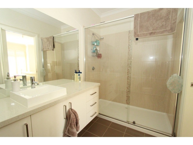 4 Woodend  Avenue, Eynesbury VIC 3338