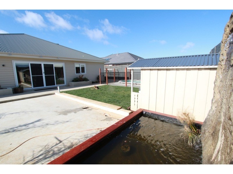 4 Woodend  Avenue, Eynesbury VIC 3338