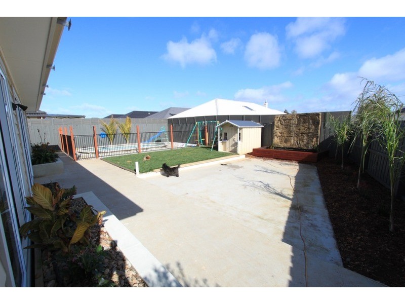 4 Woodend  Avenue, Eynesbury VIC 3338