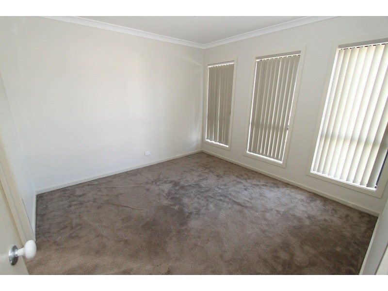 35 Banker Street, Melton VIC 3337