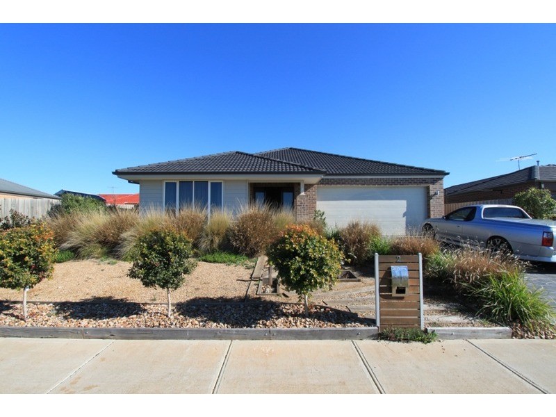 2 Emerald Court, Melton West VIC 3337