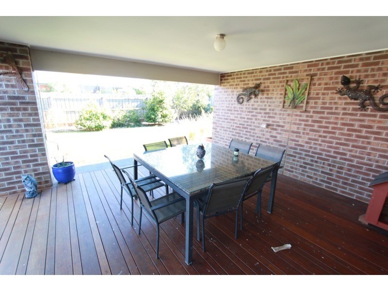 2 Emerald Court, Melton West VIC 3337