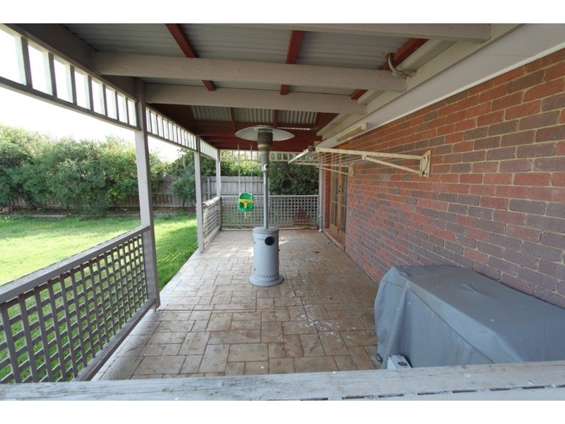 51 Smoult  Drive, Melton VIC 3337