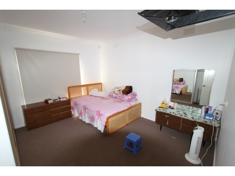 10 Elizabeth Street, Melton South VIC 3338