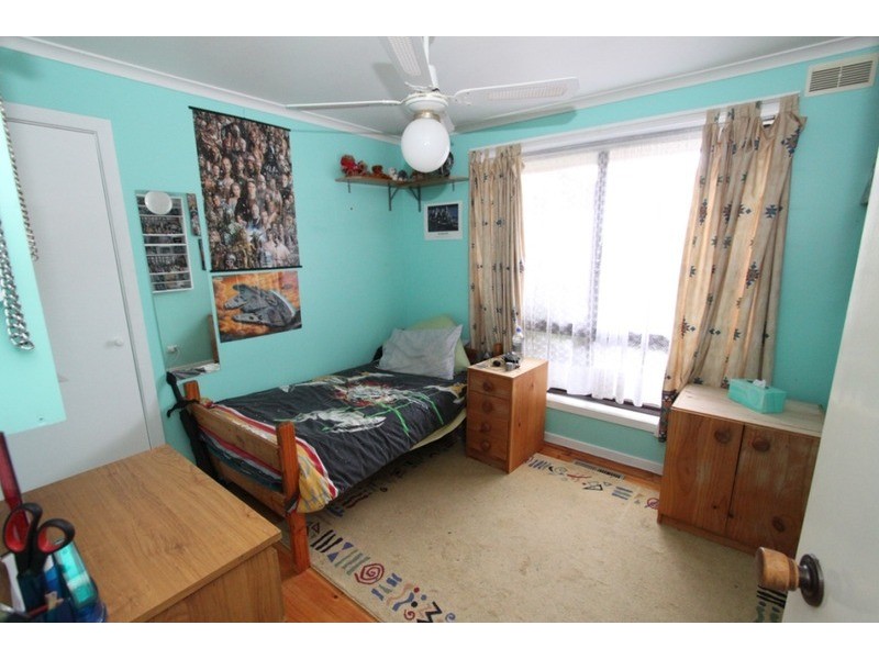 4 Kirkton  Drive, Kurunjang VIC 3337