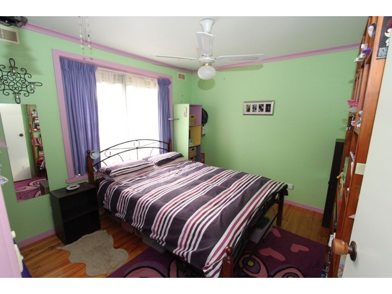 4 Kirkton  Drive, Kurunjang VIC 3337