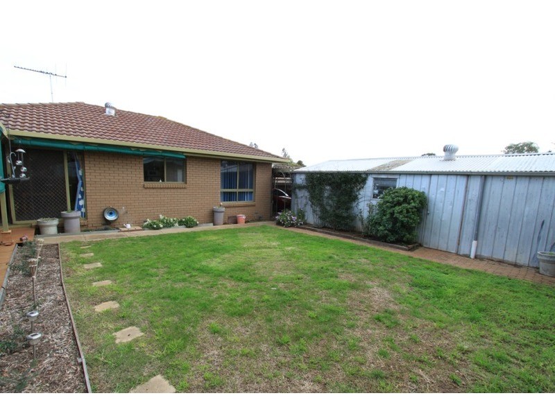 4 Kirkton  Drive, Kurunjang VIC 3337