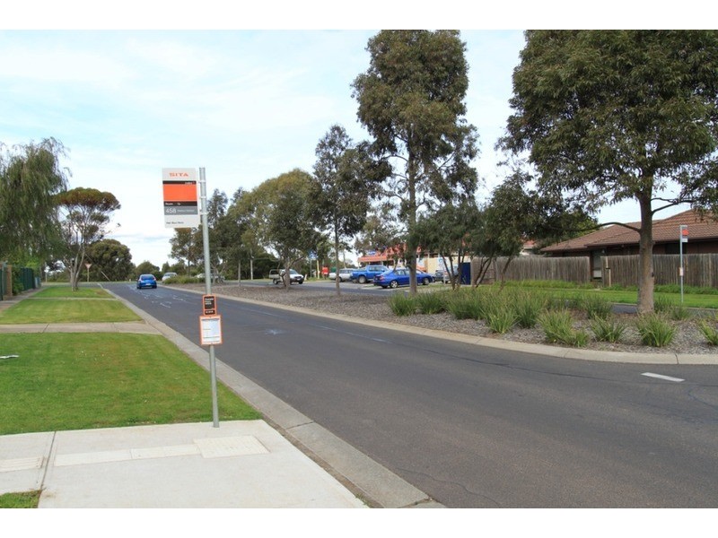 4 Kirkton  Drive, Kurunjang VIC 3337