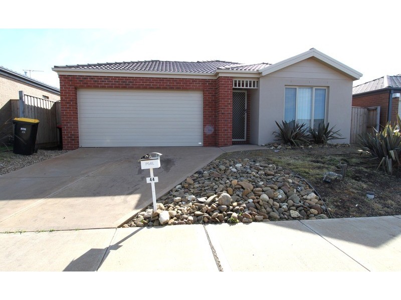 44 Saltbush Crescent, Brookfield VIC 3338