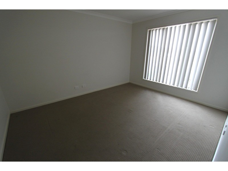 44 Saltbush Crescent, Brookfield VIC 3338