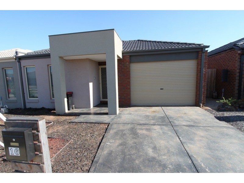 16 Colonus Street, Kurunjang VIC 3337