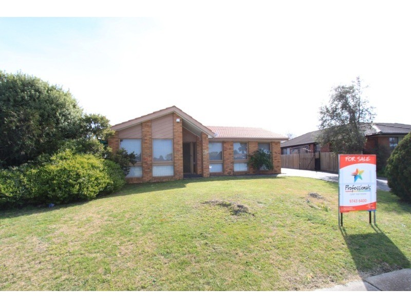 25 Cambrian Way, Melton West VIC 3337