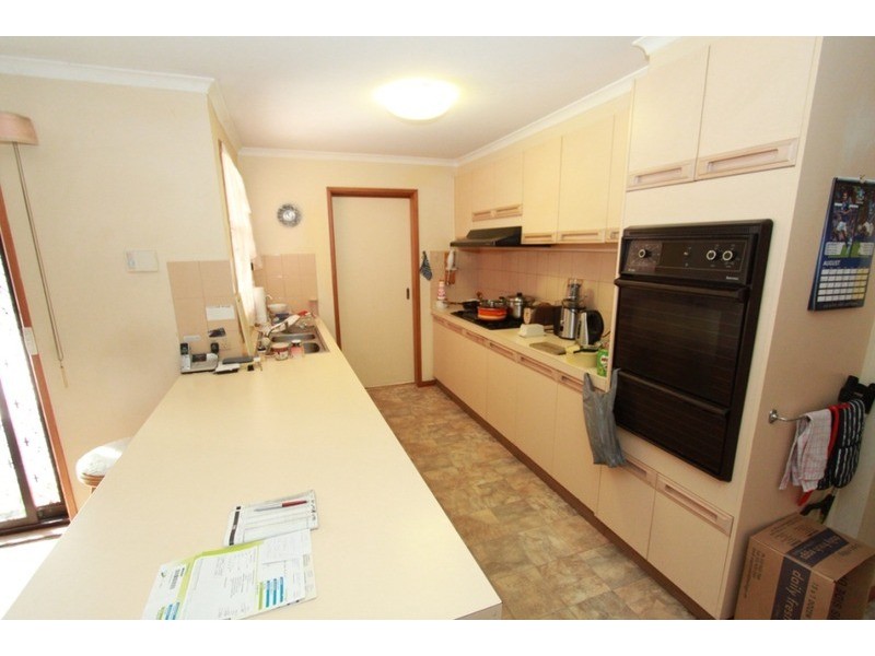 25 Cambrian Way, Melton West VIC 3337