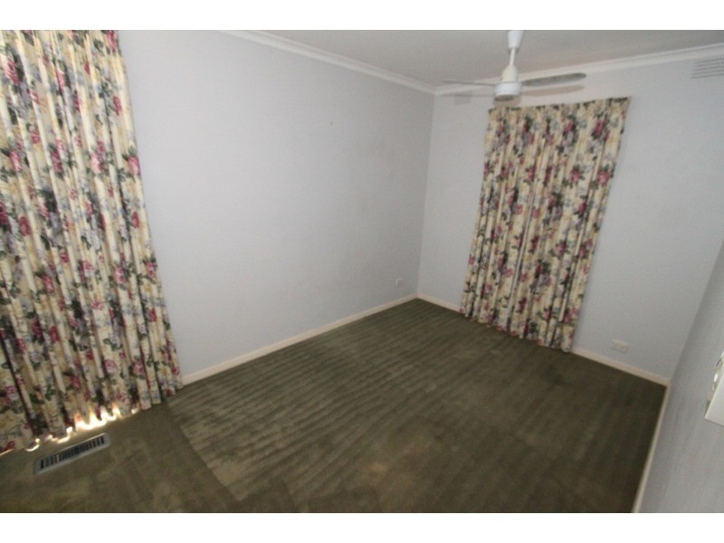 3 Burleigh Road, Melton VIC 3337