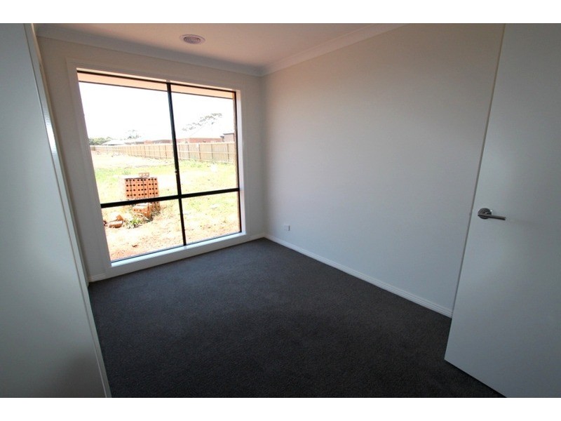 95 Arnolds Creek Boulevard, Melton West VIC 3337