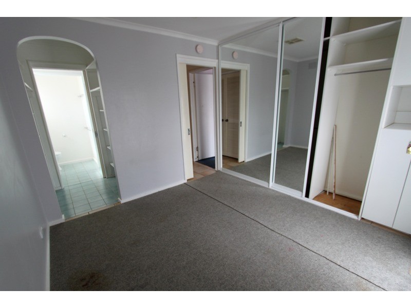 12 Emil Court, Melton VIC 3337