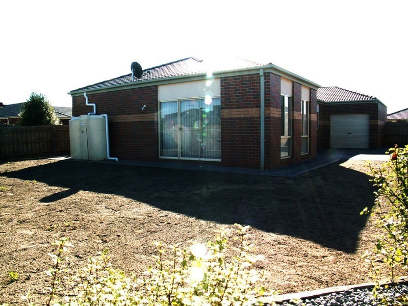 7 Kayla Way, Melton VIC 3337