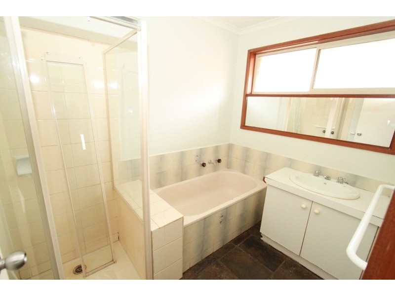 29 Wilson  Road, Melton South VIC 3338