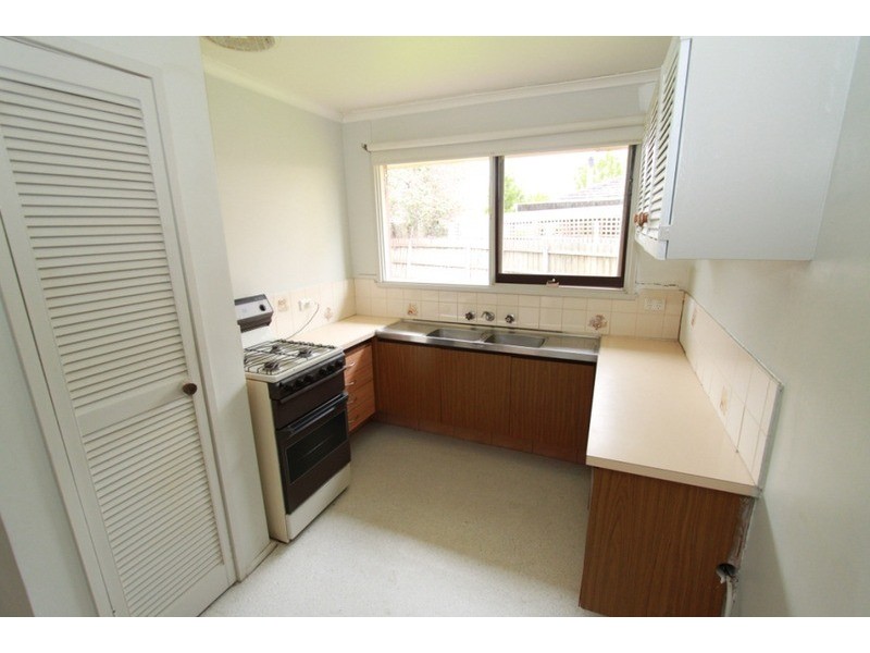 7 Gloucester Way, Melton West VIC 3337