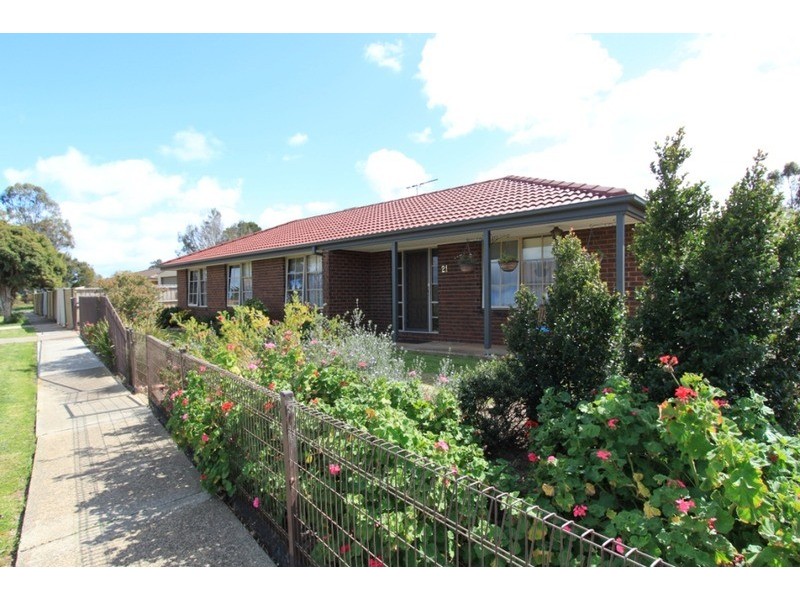 21  Argyll  Circuit, Melton West VIC 3337