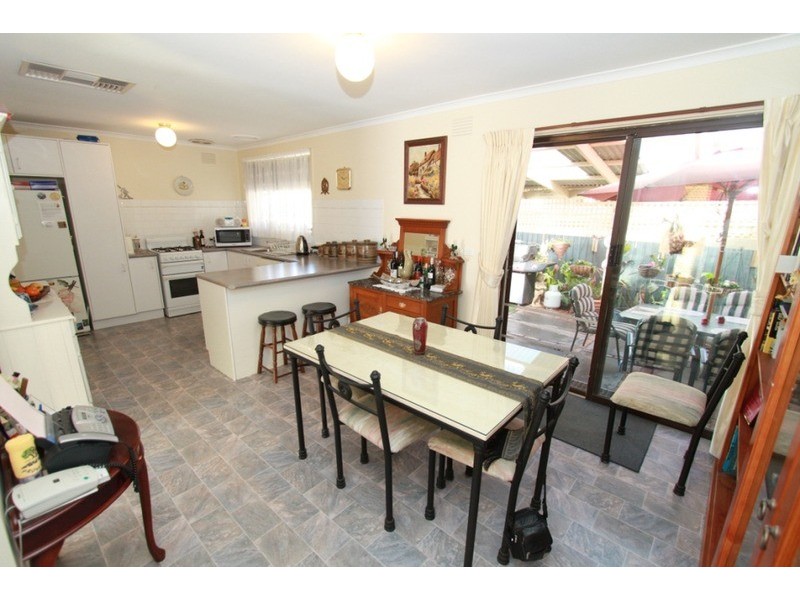 457 High  Street, Melton VIC 3337