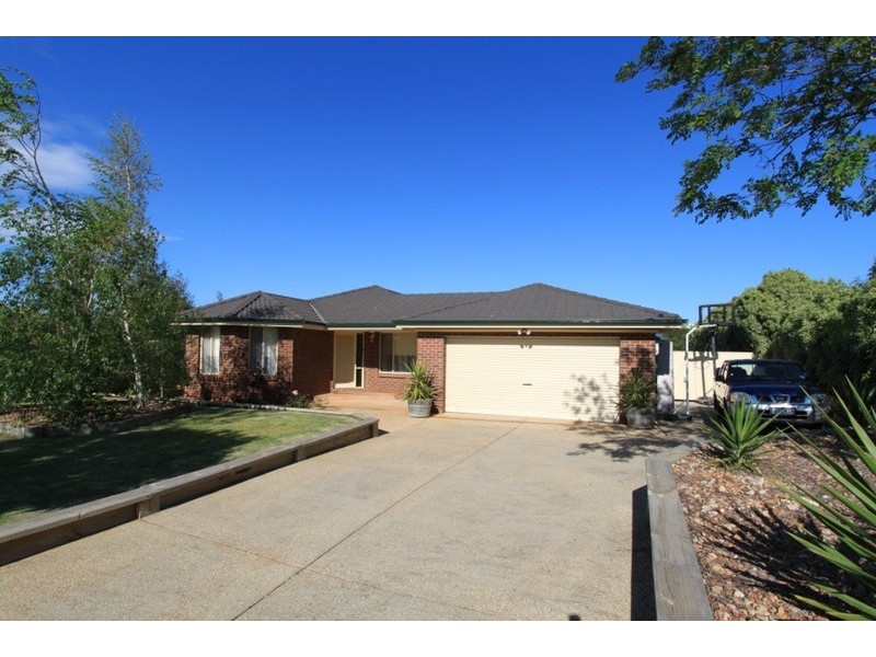 3 Hamilton  Court, Bacchus Marsh VIC 3340