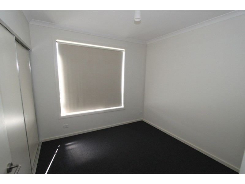 5/9 Petrea Place, Melton West VIC 3337