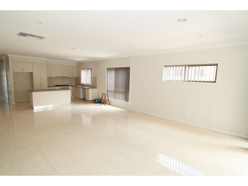 14 Triandra Drive, Brookfield VIC 3338