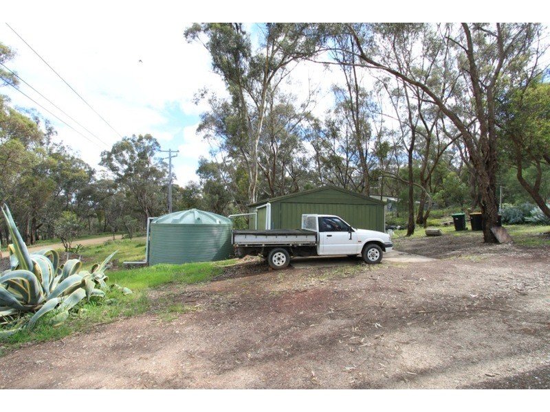 94 Hjorths Road, Toolern Vale VIC 3337