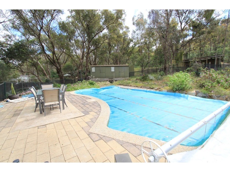 94 Hjorths Road, Toolern Vale VIC 3337