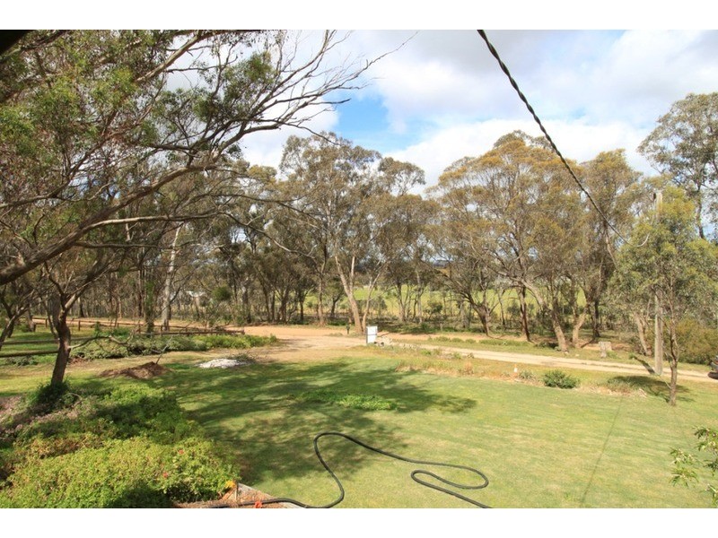 94 Hjorths Road, Toolern Vale VIC 3337