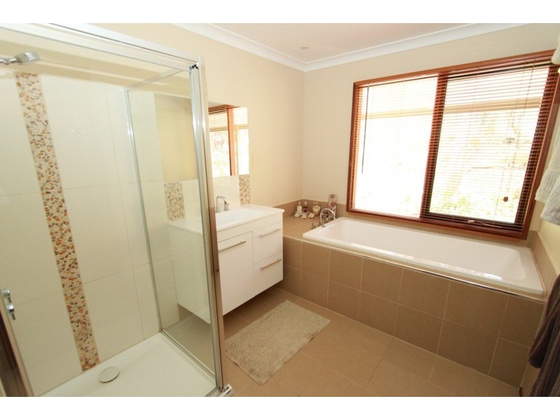 94 Hjorths Road, Toolern Vale VIC 3337