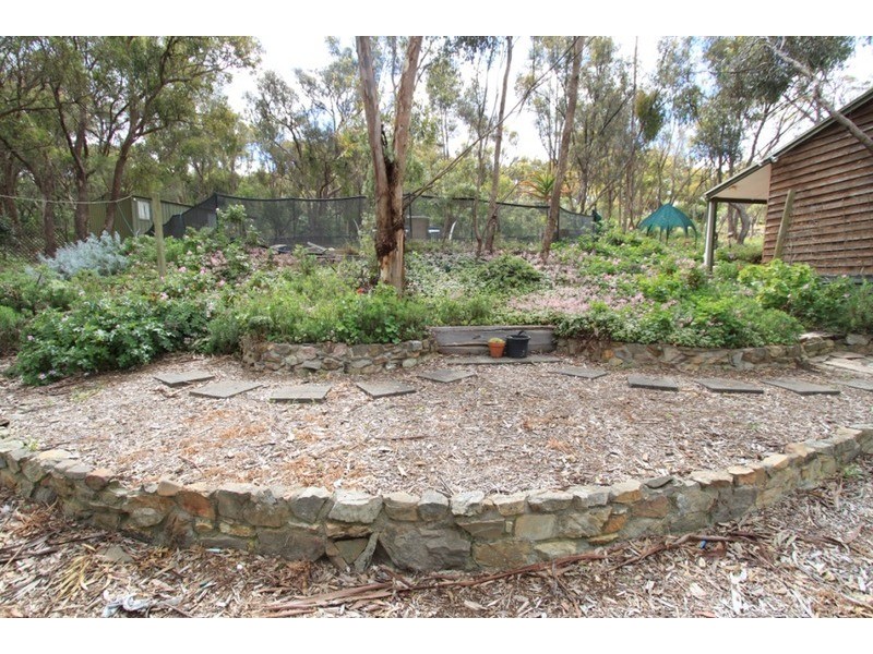 94 Hjorths Road, Toolern Vale VIC 3337