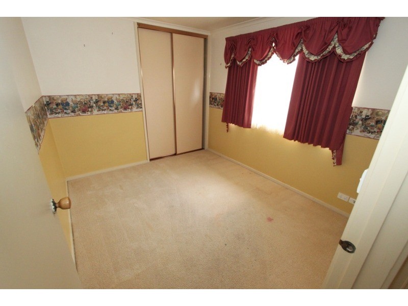 7 Walton Street, Melton South VIC 3338