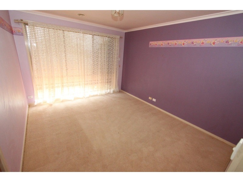 7 Walton Street, Melton South VIC 3338