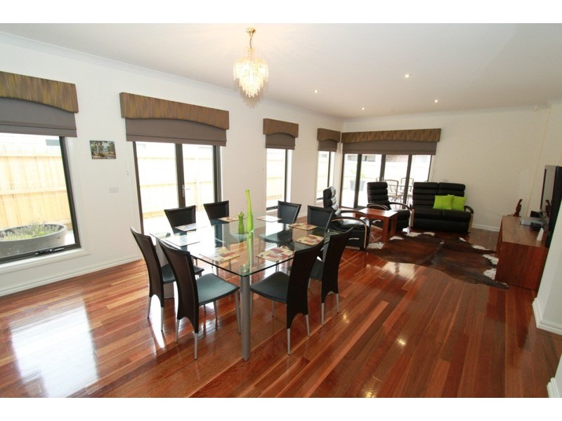 18 Creswick Avenue, Eynesbury VIC 3338