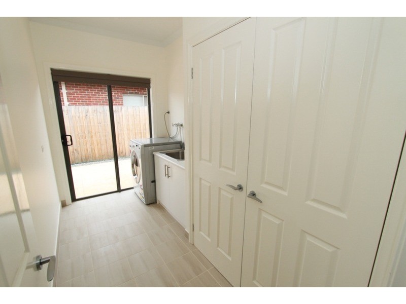 18 Creswick Avenue, Eynesbury VIC 3338