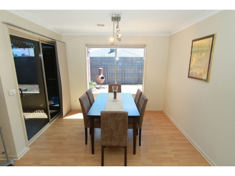 9 Nightmarch Place, Kurunjang VIC 3337