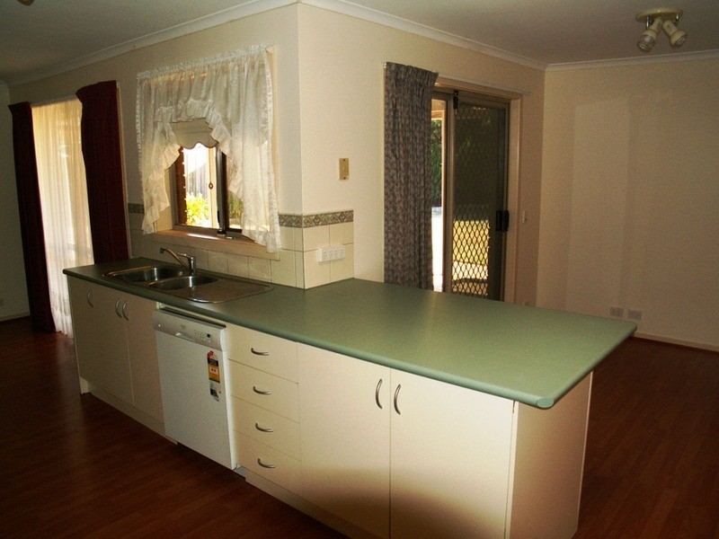 3 Walsingham Crescent, Melton VIC 3337