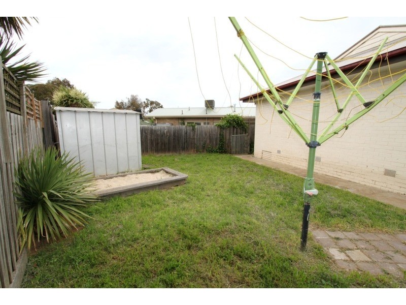 12 Edinburgh Court, Melton West VIC 3337