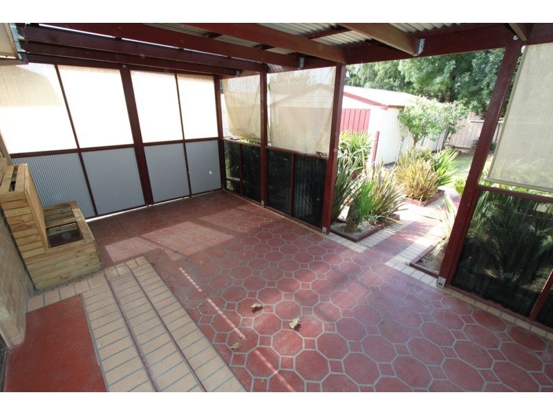 35 Blackwood Drive, Melton South VIC 3338