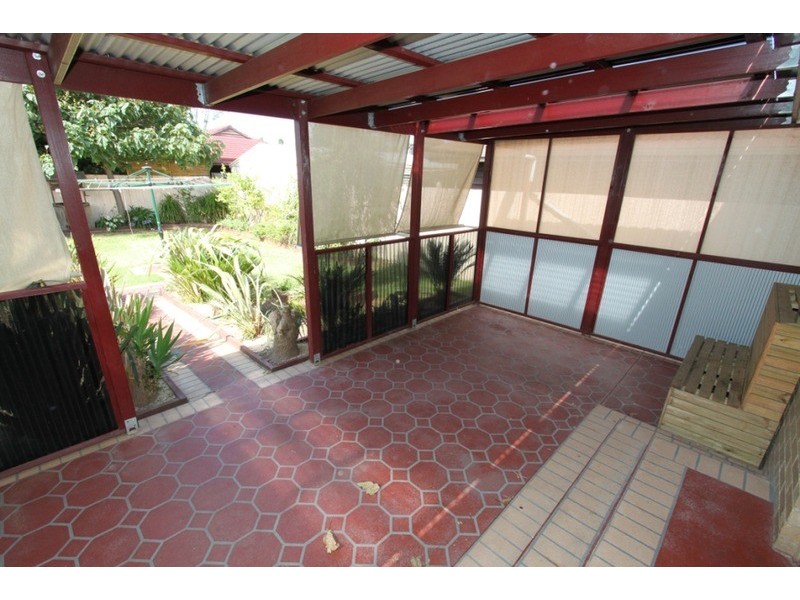 35 Blackwood Drive, Melton South VIC 3338