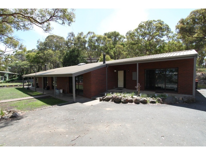 118 Andersons Road, Toolern Vale VIC 3337