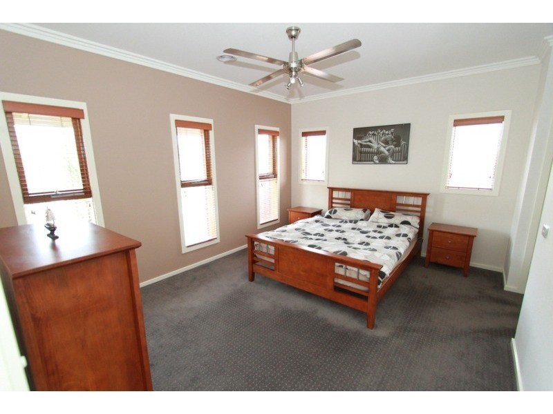 12 Bunya Drive, Brookfield VIC 3338