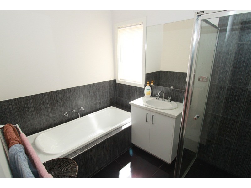 12 Bunya Drive, Brookfield VIC 3338